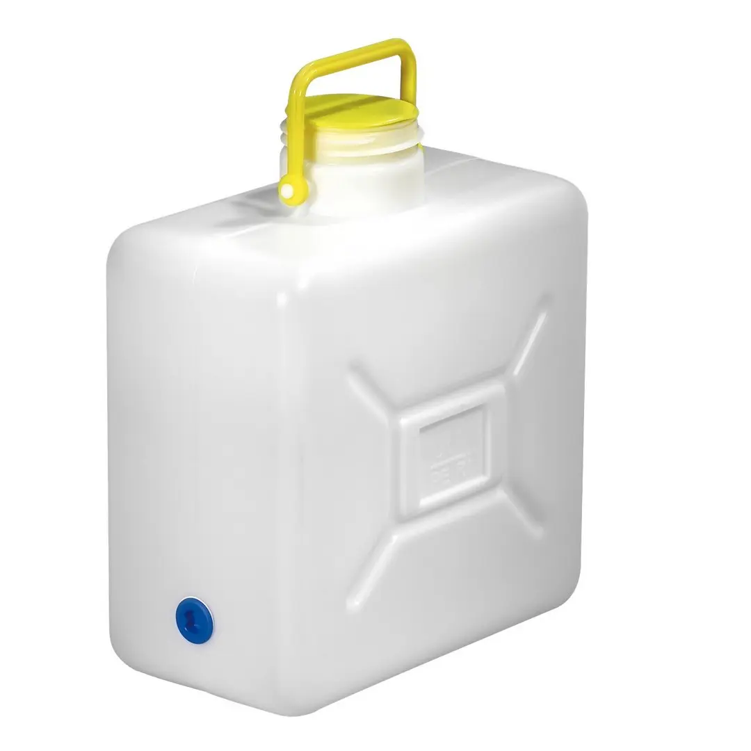 DEZIRA Destilliertes Wasser im 5-Liter Kanister - (33 x 1 Palette /  LKW-Ladung)